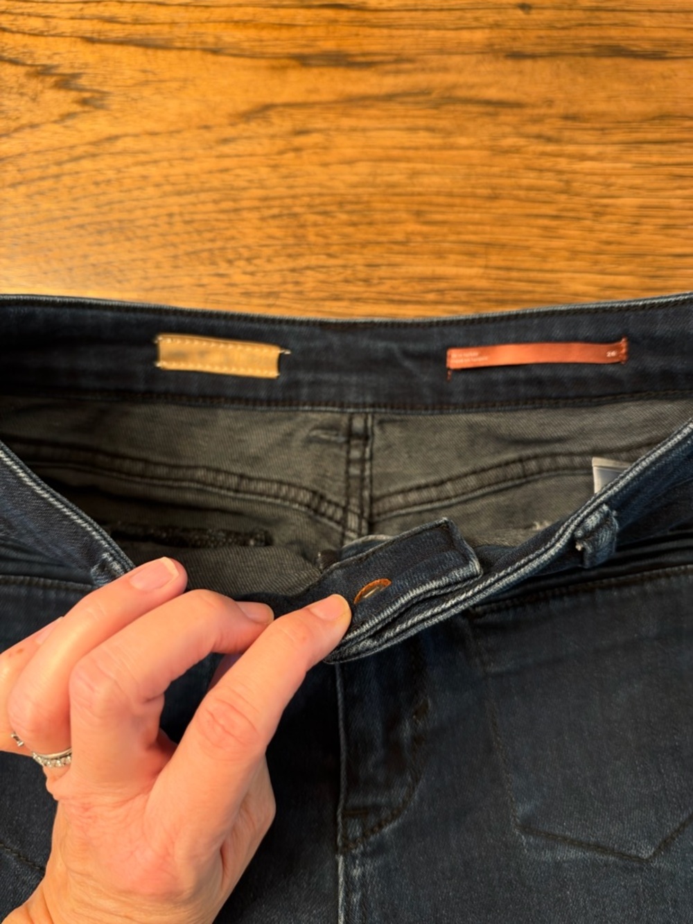 Pilcro Anthropologie Dark Wash Bootcut Straight Jeans Size 26 French Girl Chic - Picture 6 of 15